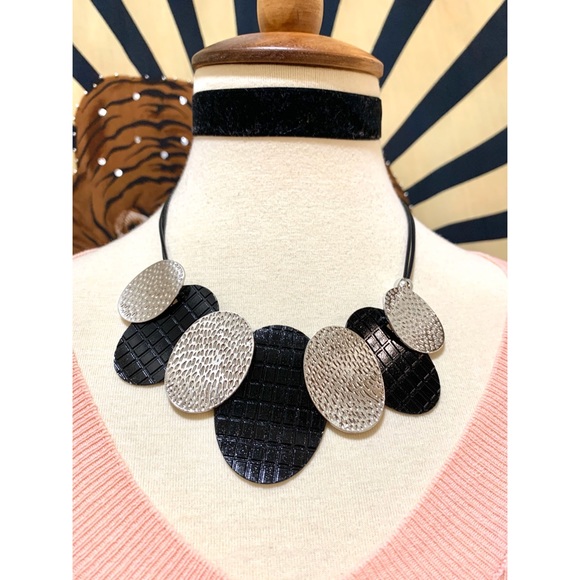 🌈 Stylish pop art bubble necklace - Picture 4 of 6